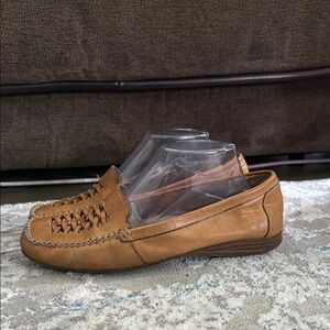 Thom Mcan Tan Woven Leather Loafers Women’s Size 9